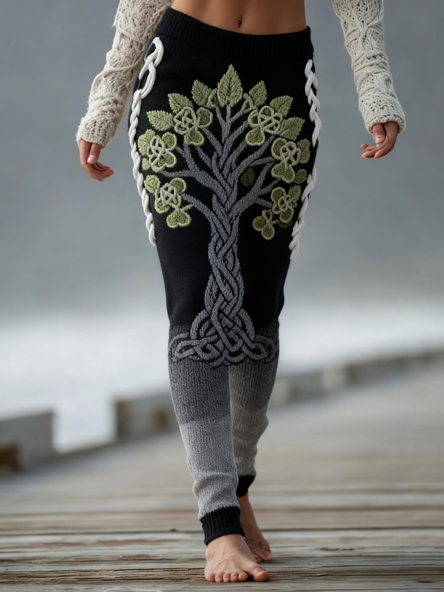 Women's Vintage Viking Celtic Knot Tree Of Life Gradient Sports Stretch Leggings