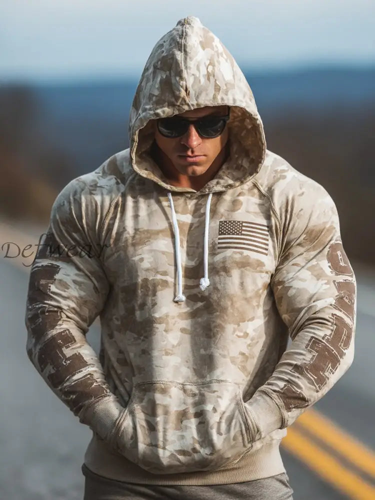Men’s Vintage Camouflage US Flag Print Casual Hoodie Light Khaki / S