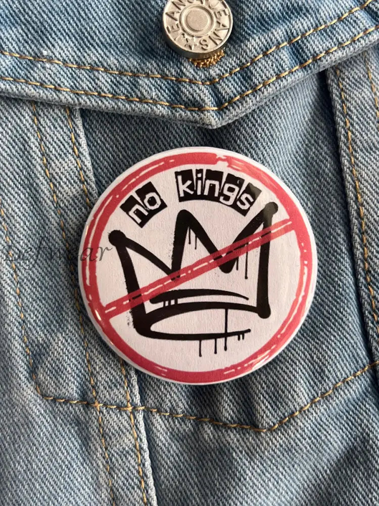 No Kings Broochs White / ONE