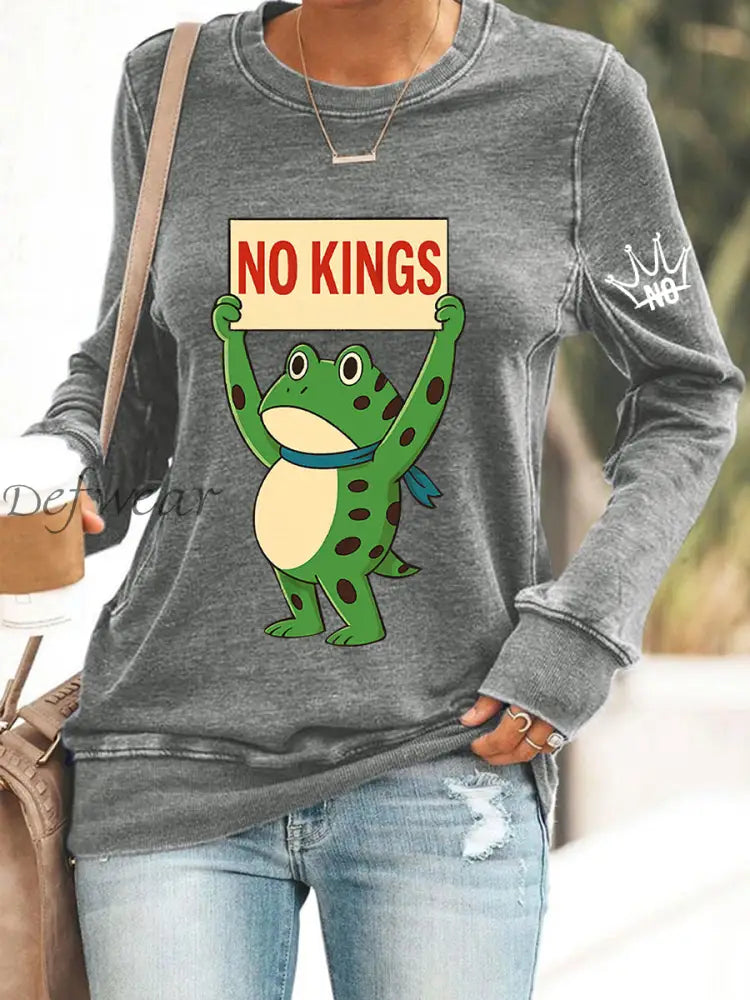 Women’s No Kings In America Print Sweatshirt Gray / S